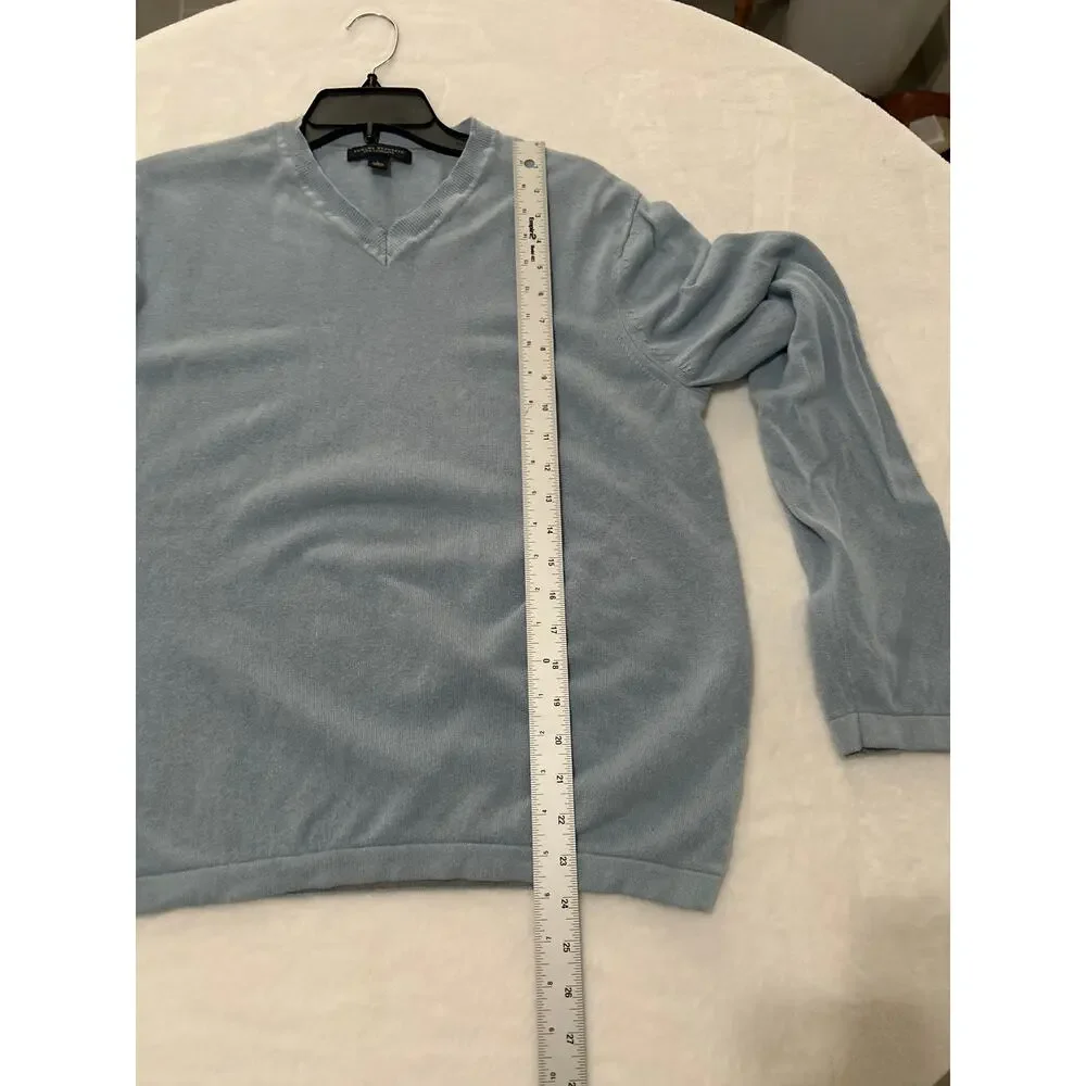 Banana Republic Men's Large Silk Cashmere V Neck Sweater Light Blue Great Condit